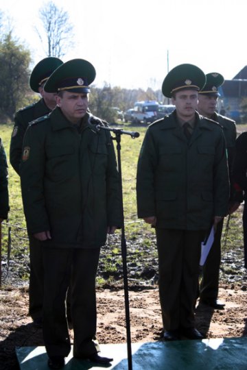 В Поставах открыли памятник погибшим лётчикам и журналистам