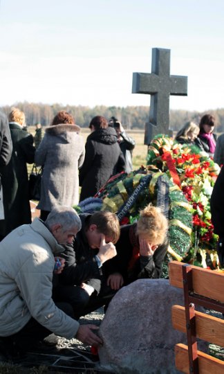 В Поставах открыли памятник погибшим лётчикам и журналистам