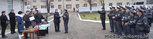 В Лунинце открыли мемориальную доску в память о геройски погибших в 1944 году милиционерах