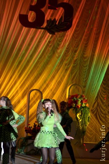 Школа №8 отметила 35-летие