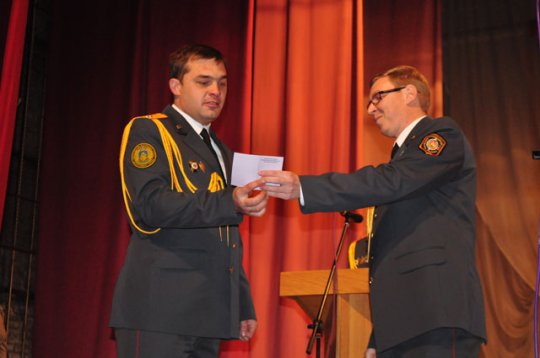 Ох, рано встаёт охрана…