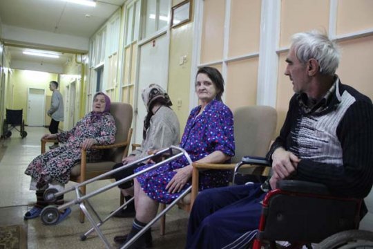 Как живут старики в больнице сестринского ухода
