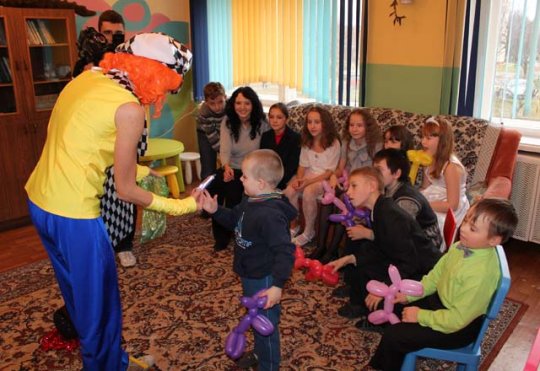 Семья Дорошко подарила детям улыбки