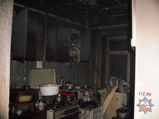 В Светлогорске, пока хозяева были на работе, в их квартире пожарники тушили пожар