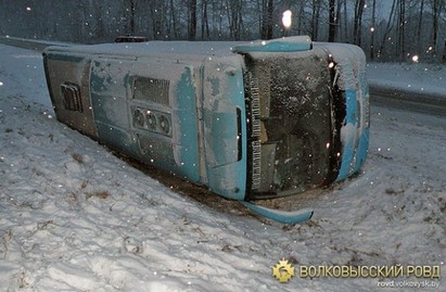 3 декабря под Волковыском и Белостоком перевернулись автобус и микроавтобус