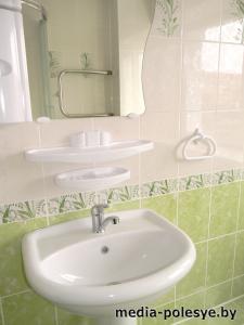 К Новому году гостиница в Лунинце примет постояльцев. Каким будет лицо города?