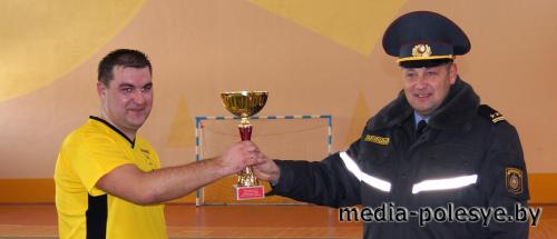 Финишировал чемпионат Лунинецкого района по мини-футболу среди правоохранительных органов Финишировал чемпионат Лунинецкого района по мини-футболу среди правоохранительных органов