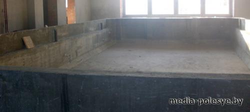 Бассейн в Столине планируется открыть в сентябре 2013 года