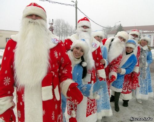 В Лиозно состоялся парад Дедов Морозов