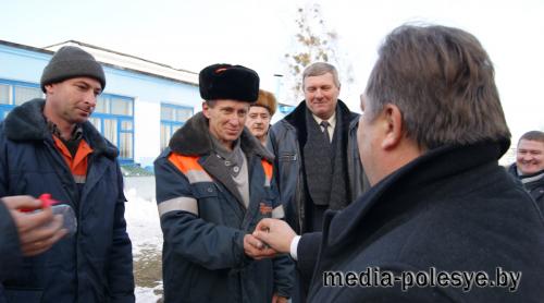 Первая модернизированная дрезина получила новую жизнь в локомотивном депо ст.Лунинец