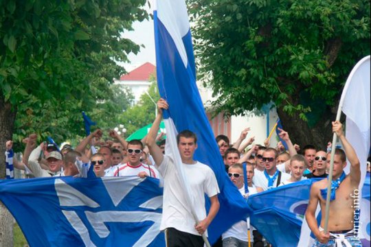 Чтобы поддержать. Интервью с одним из заводящих фанатского сектора ФК «Слуцк»
