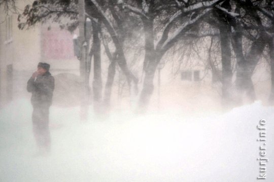 Фотоокна. 16 декабря 2012. Метелица