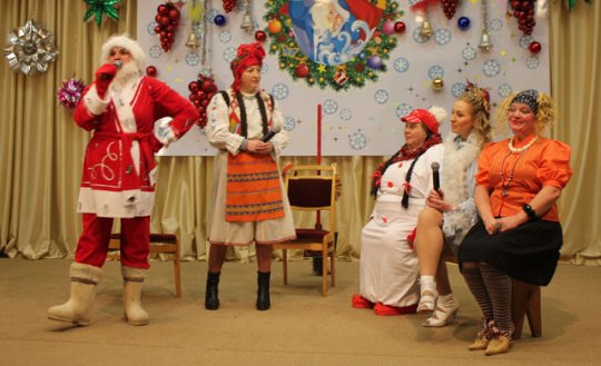 На «Світанке» прошел конкурс Дедов Морозов и Снегурочек