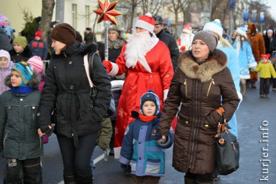 Шествие Дедов Морозов-2013 в Слуцке
