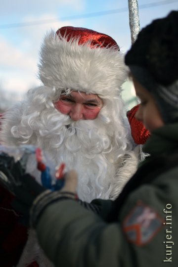 Шествие Дедов Морозов-2013 в Слуцке