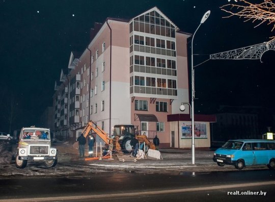В Горках муж и жена провалились под плитку, уложенную накануне «Дажынак»