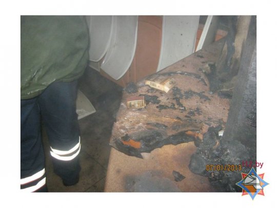 В Ходосах в огне чуть не погибла женщина