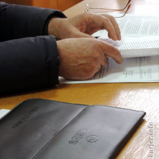 Избиратели обращаются к своему депутату и лично, и через интернет