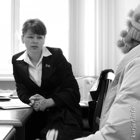 Избиратели обращаются к своему депутату и лично, и через интернет