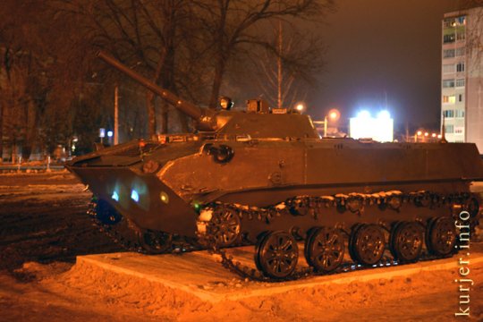 Фотофакт: возле памятника воинам-интернационалистам