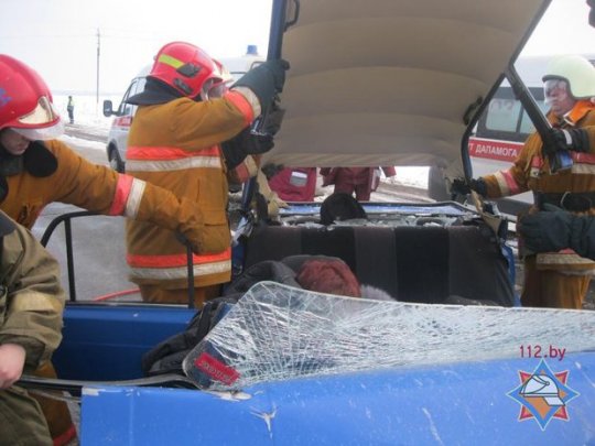В Пинском районе "ВАЗ" столкнулся с Ford: 6 пострадавших