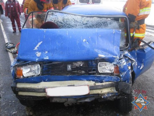 В Пинском районе "ВАЗ" столкнулся с Ford: 6 пострадавших