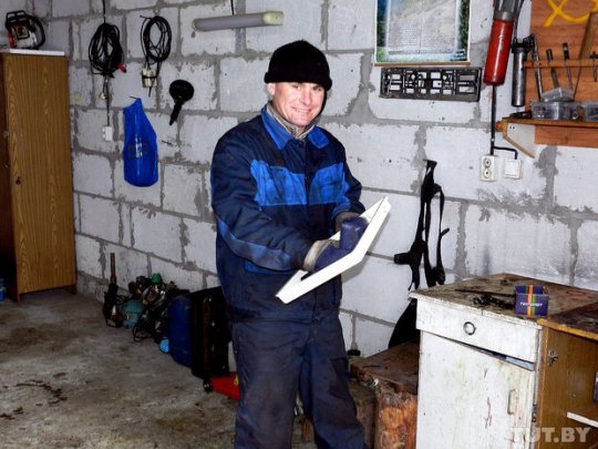 Бывшие наркоманы под Светлогорском выращивают огурцы и думают о Боге