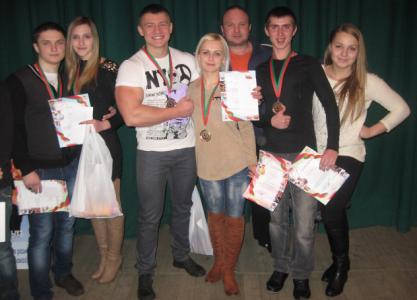 Лунинецкие атлеты на чемпионате области по жиму штанги лёжа взяли два серебра и бронзу