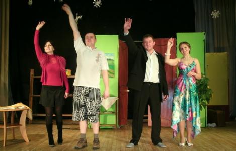 Народны драматычны тэатр “Пагарынне”: таленту не займаць