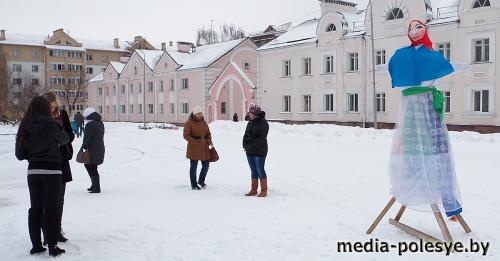 Без блина не масляна, или Как в Лунинце провожали Зиму