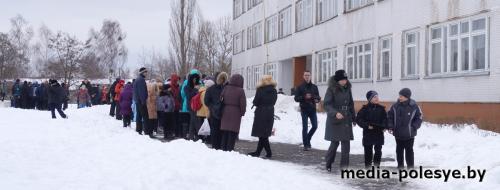 Возгорание в Лунинецкой СШ №4. Дети и персонал эвакуированы