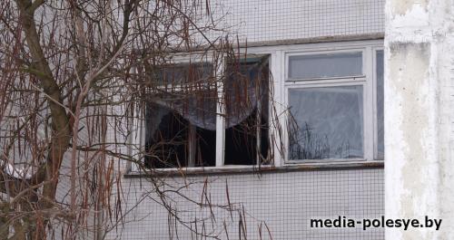 Возгорание в Лунинецкой СШ №4. Дети и персонал эвакуированы