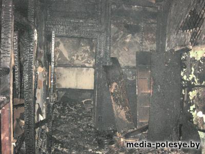 Горела сельская амбулатория в Лунинецком районе. Погиб кочегар (фото)