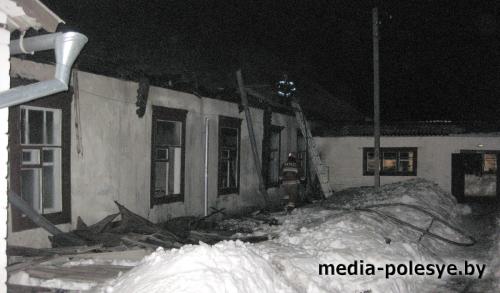 Горела сельская амбулатория в Лунинецком районе. Погиб кочегар (фото)