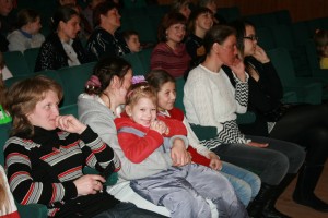 “На струнах сэрца”: песні і вершы таленавітых касцюкаўчан спадабаліся ўсім “На струнах сэрца”: песні і вершы таленавітых касцюкаўчан спадабаліся ўсім