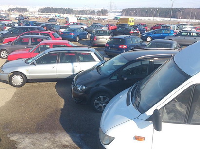 На “Южном” авторынке с апреля меняется стоимость аренды места для продажи своего авто