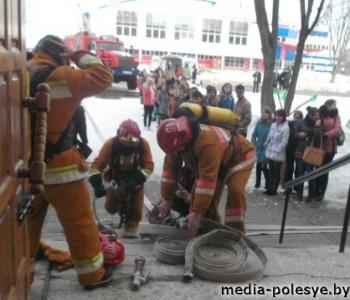 Плановые учения спасателей Столинского РОЧС продолжаются