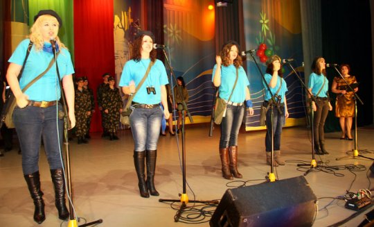 И в шутку, и всерьёз. В Поставах отметили День защитников Отечества (+ фото)