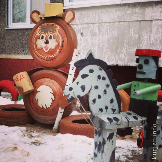 Фотоокна. Послесловие к зиме-2013. Про двор