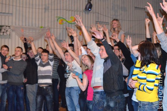 В Молодёжном центре бесплатно угощали солдатской кашей