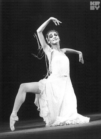 «Я встретила своего будущего мужа - мальчика гораздо моложе меня…»