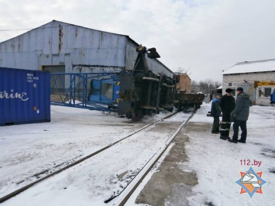 В Бобруйске опрокинулся железнодорожный кран