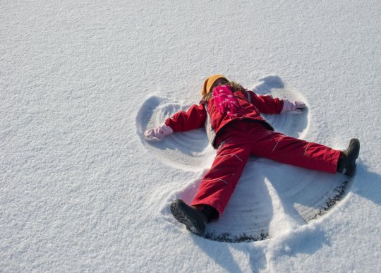 Европу накрыло снегом: ДТП, задержки поездов и отмены рейсов (ФОТО)