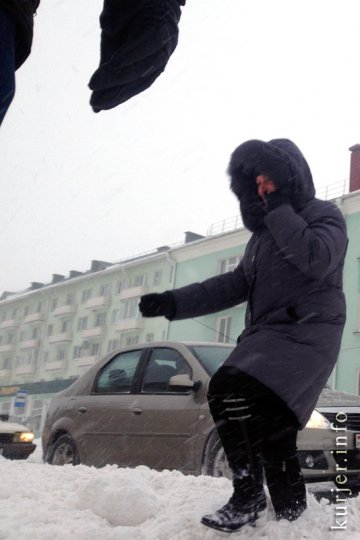 Фотоокна. Мартовская метелица. Часть 3. Первая жертва стихии