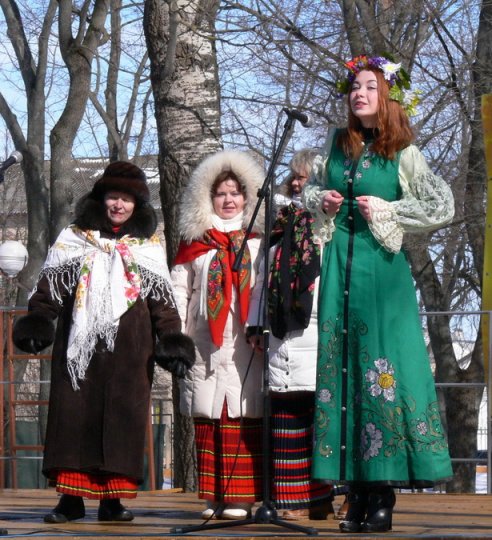 В Барановичах провожали Масленицу и прощали друг друга