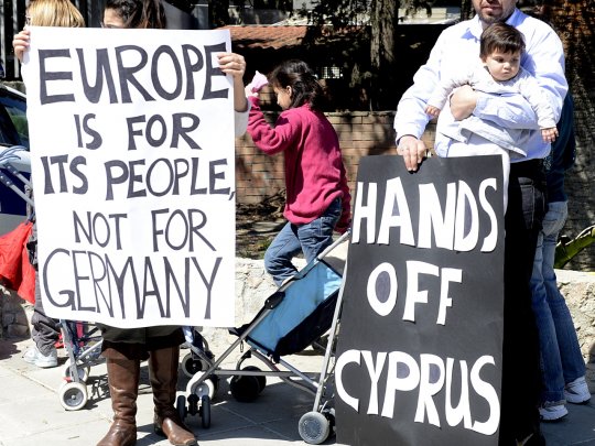 Кипр перенес голосование по налогу на вклады