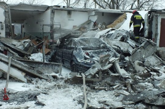 В Сокулке в гараже с контрабандным топливом произошел взрыв, серьезно пострадал 22-летний белорус