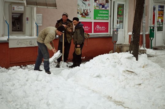 Фоторепортаж: Могилёв расчищают от снега 