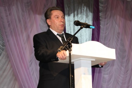 Профессиональный праздник отметили бытовики и работники ЖКХ