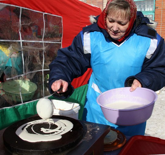 Весну встретили, а зима не сдаётся (+ фото)